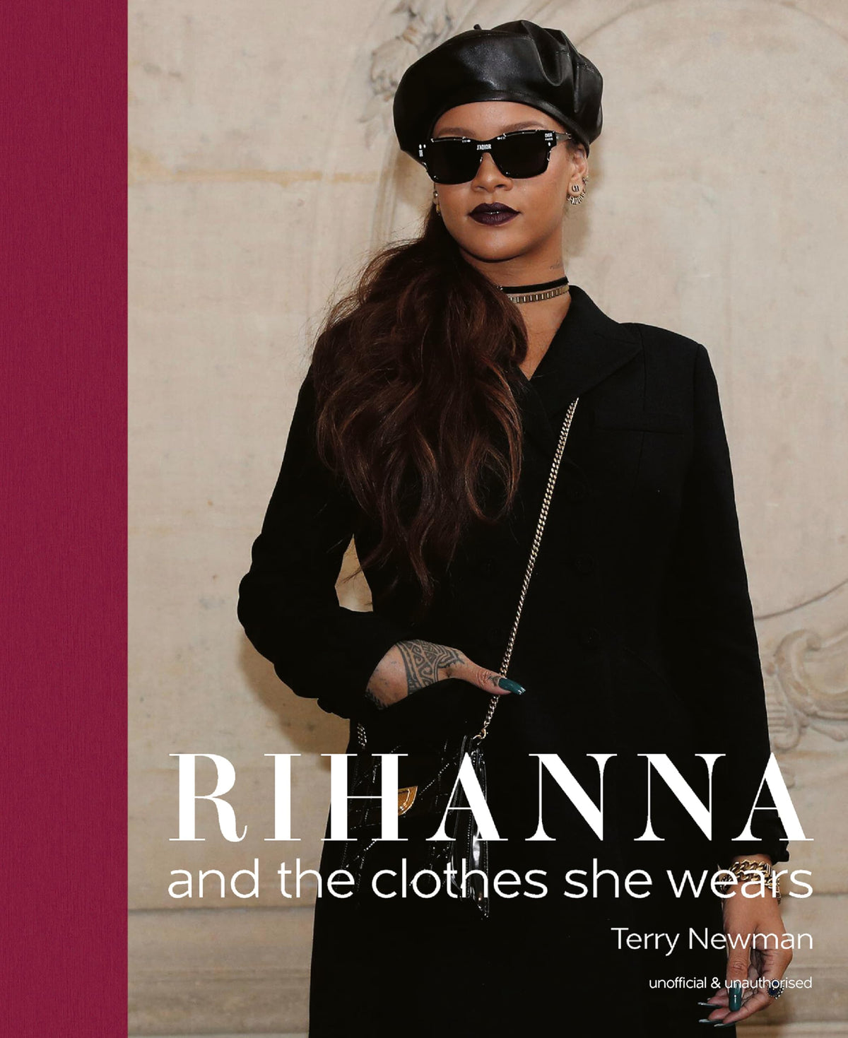 Rihanna: und die Kleidung, die sie trägt (abgenutzt) von Terry Newman