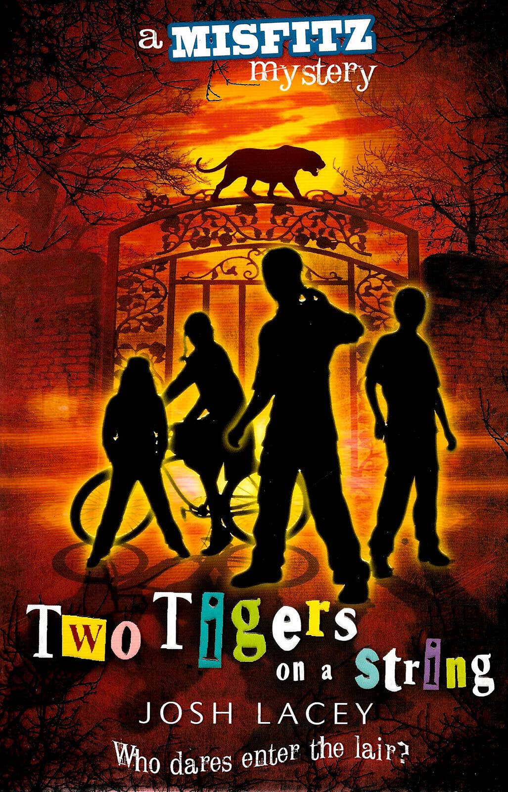 Two Tigers on a String (Misfitz Mysteries) by Josh Lacey