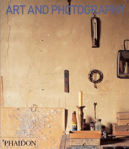 Art and Photography: covers every major school, style and name and includes work by Jeff Wall by Dean, Catherine