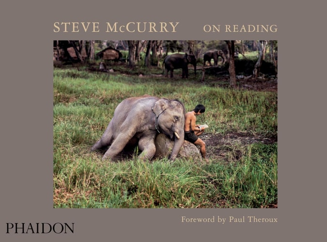 On Reading (Shelfworn) by Steve McCurry