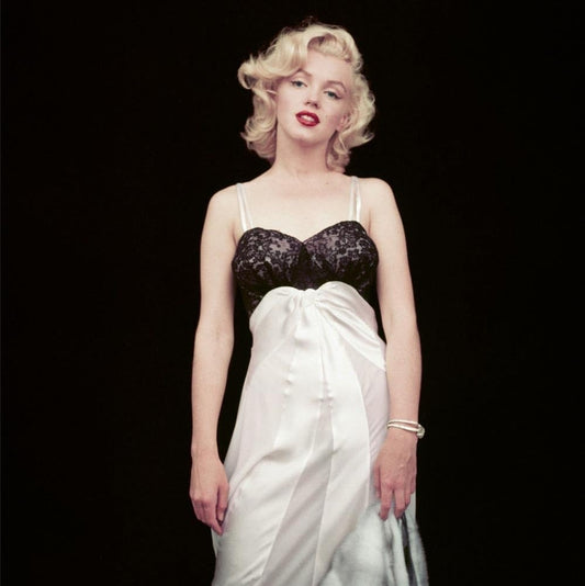 Essential Marilyn Monroe: Milton H. Greene: 50 Sessions (shelf worn) by Joshua Greene