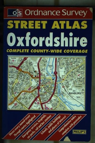 Oxfordshire - Street atlas (Shelfworn) by Great Britain. Ordnance Survey